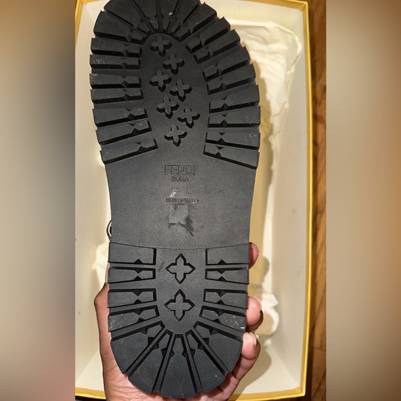 Authentic Fendi Women Sandals in Glossy Neoprene Jacquard FF Motif - Picture 4 of 6